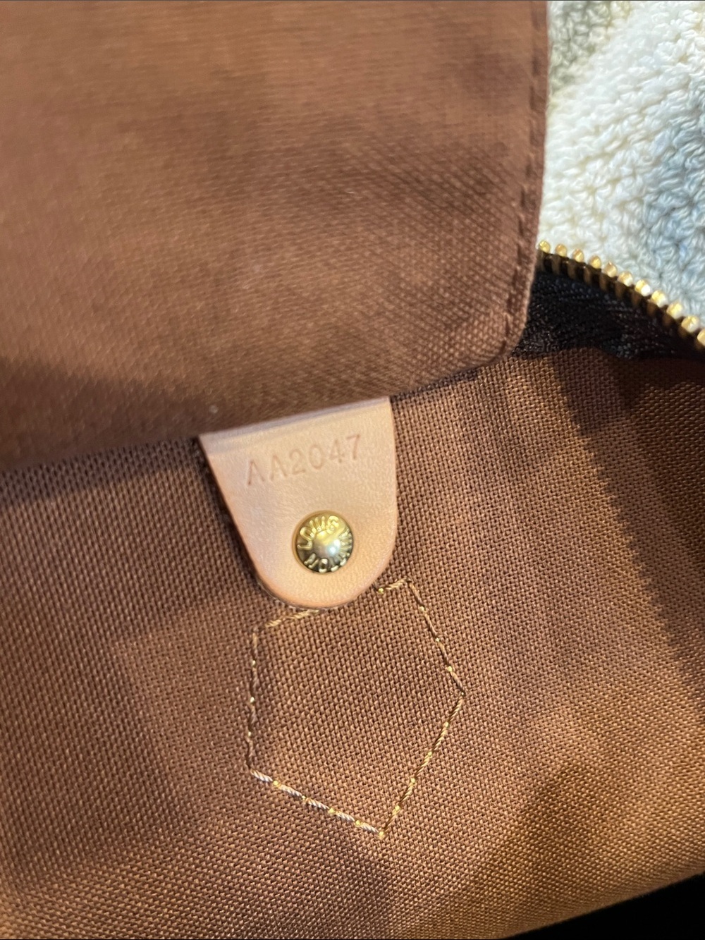 Louis Vuitton 40 CM Brown Monogram Beautiful with Lock - Picture 4 of 17